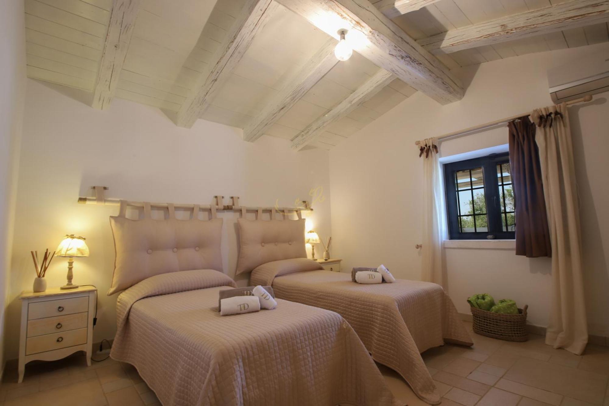 Td Trulli Della Lama Private Trulli With Pool Castellana Grotte Exterior photo